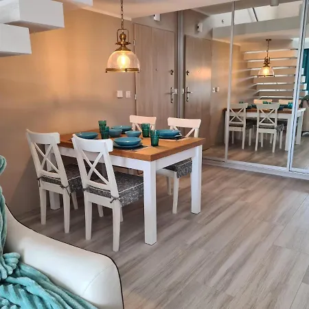 Blue Bay Apartment Jantar